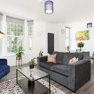 Willow Serviced - 10 Apartment Cardiff